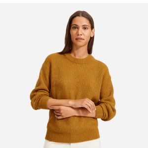 Everlane oversized alpaca crew sweater, mustard, small